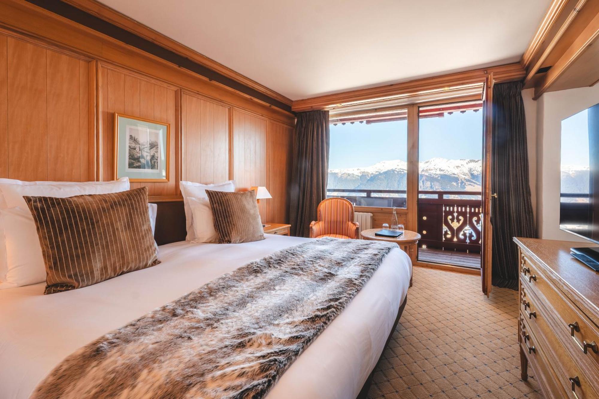 Carlina Hotel